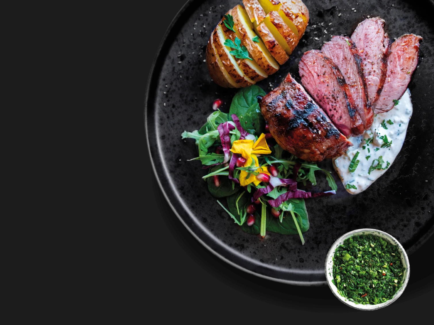 Rodeo Steakhuefte frisch gegrillt Collage von Speisen auf Tellern