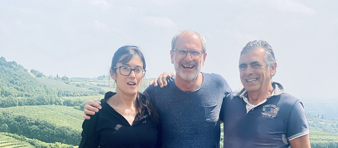 Zu Gast bei Il Canovino 3 Personen auf dem Weingut Il Canovino
